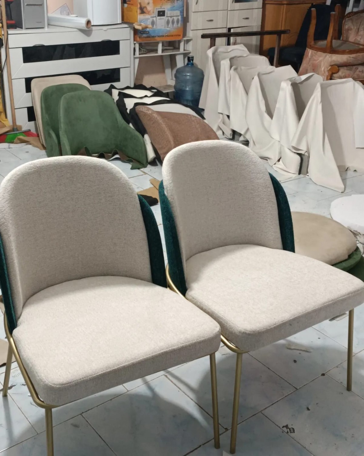 Modern Lüks Sandalye Modeli Dekoratif Oval Tasarım