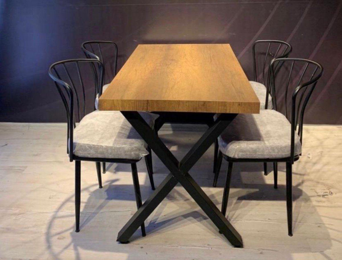 Şık Ve Modern Masa Metal Sandalye Takımı Lüks Tasarım